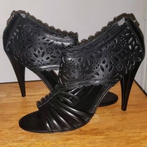Lattice/Strap Black Leather Heels